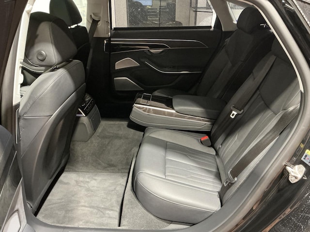 Audi A8 60 TFSI Hybride Lang Quattro