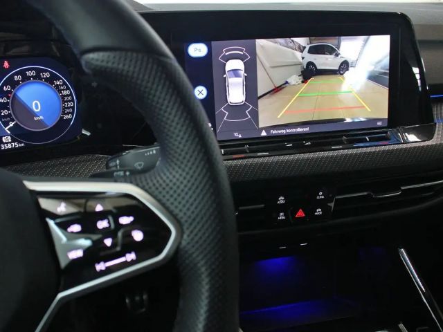 Volkswagen Golf 1.5 eTSI Golf VIII R-Line