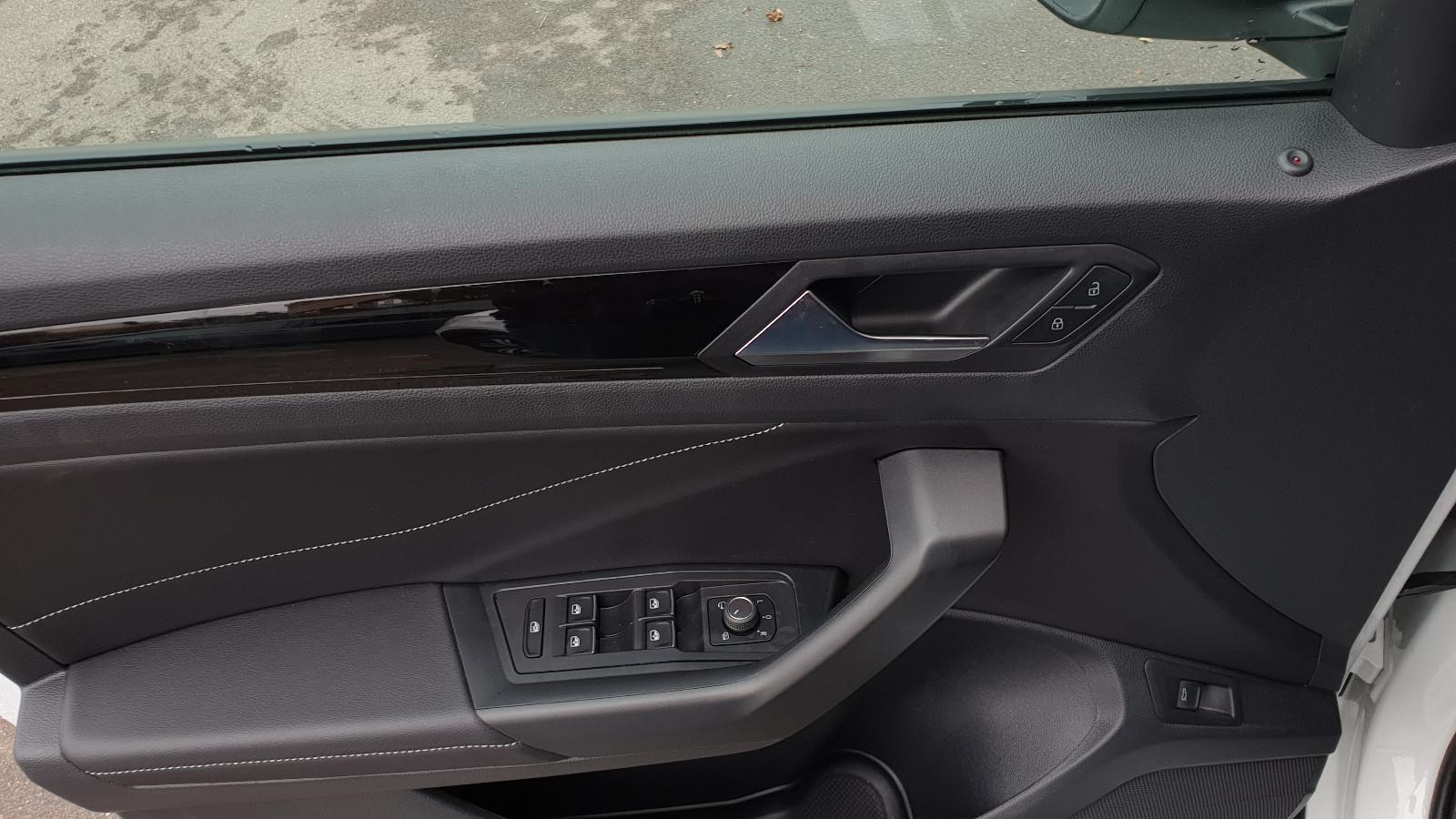 Volkswagen T-Roc 1.5 TSI DSG R-Line