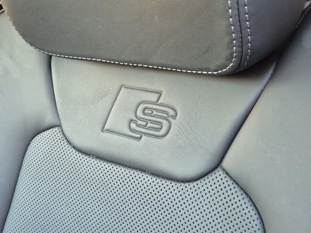 Audi A8 60 TFSI S-Line