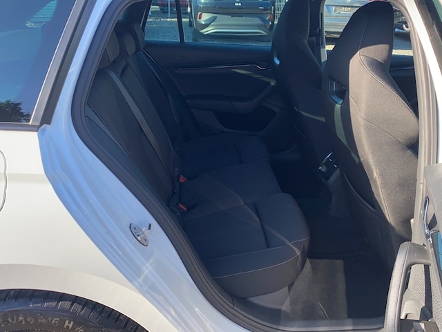 Skoda Octavia 1.5 TSI Ambition Combi