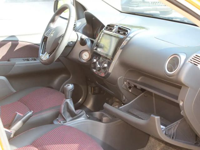 Mitsubishi Space Star Star