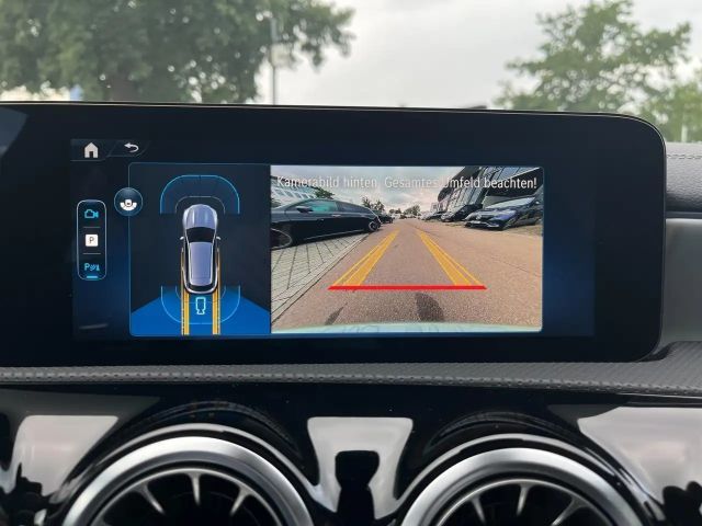 Mercedes-Benz CLA 200 AMG Line Shooting Brake