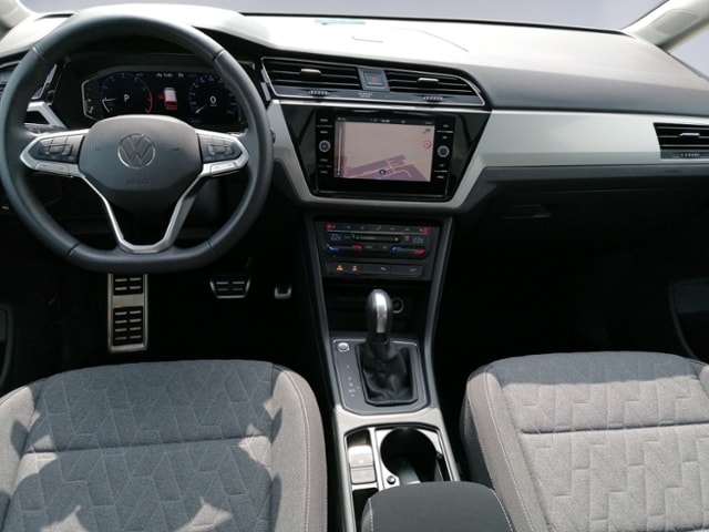 Volkswagen Touran 1.5 TSI DSG R-Line