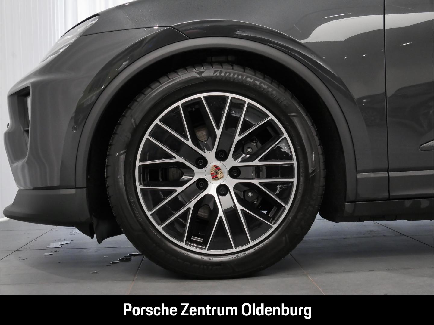 Porsche Macan Electric MATRIX,Luftfederung,Panoramadach