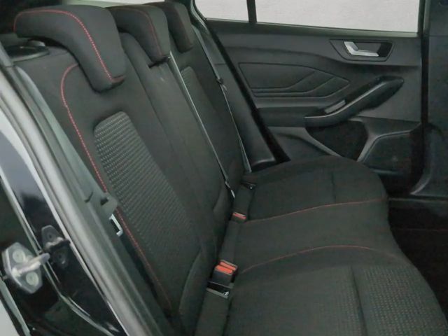 Ford Focus ST Line Wagon