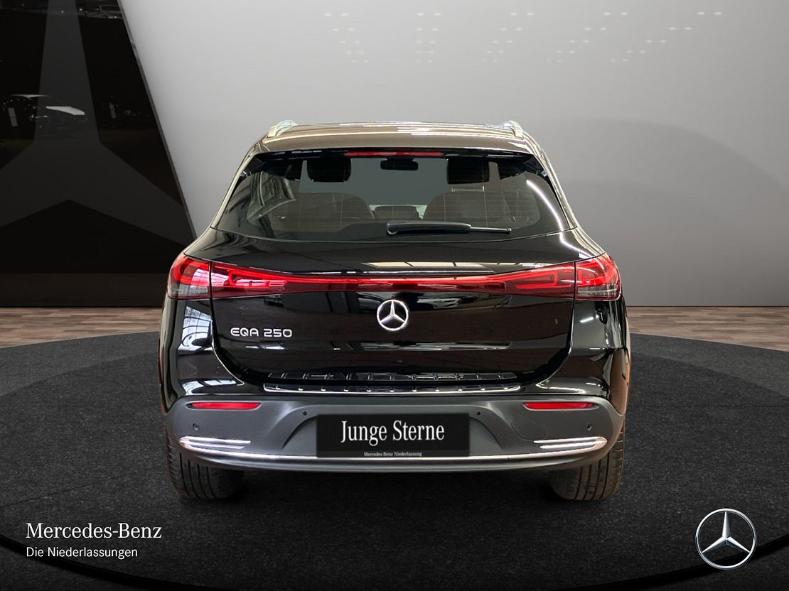 Mercedes-Benz EQA 250