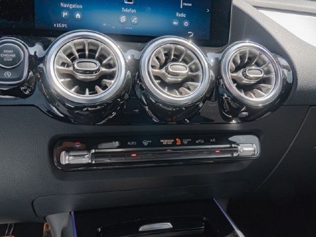 Mercedes-Benz GLA 220 4MATIC GLA 220 d