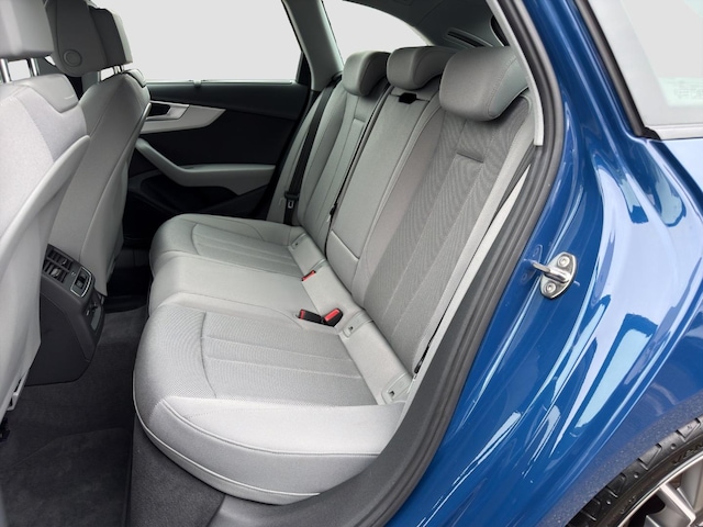 Audi A4 35 TFSI Avant S-Line S-Tronic