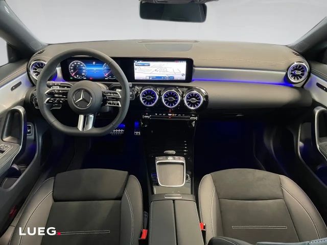 Mercedes-Benz CLA 200 AMG Line Shooting Brake