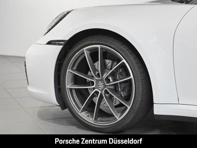 Porsche 992 Cabrio Carrera