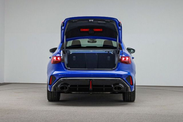 Audi RS3 Quattro S-Tronic Sedan