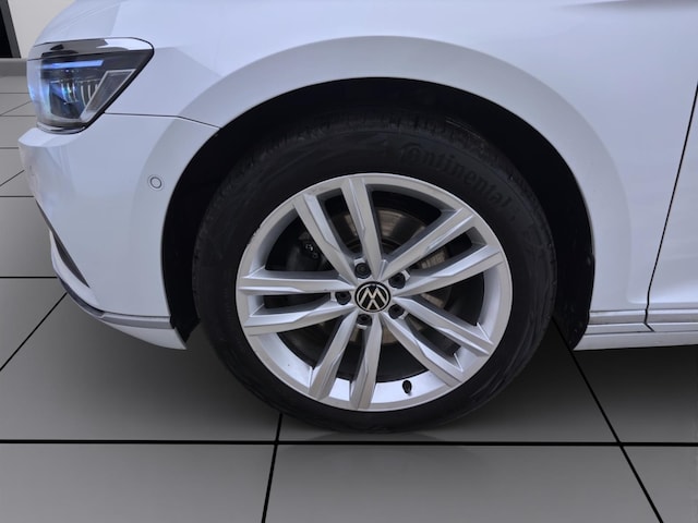 Volkswagen Passat Elegance