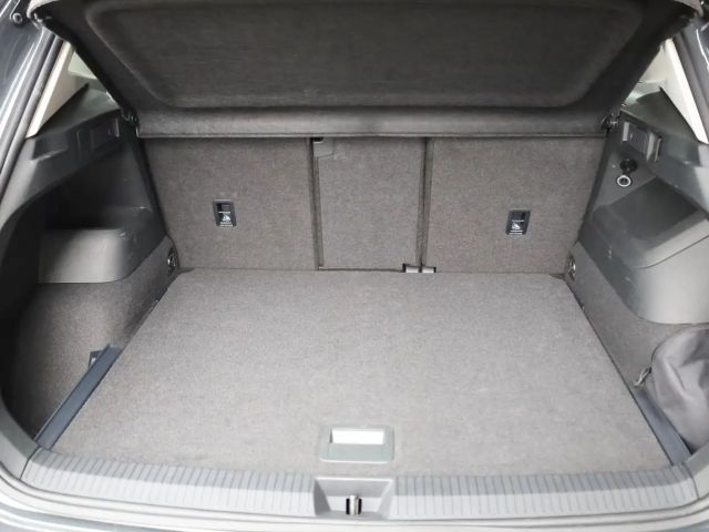 Volkswagen Tiguan 1.5 eTSI Elegance Elegance