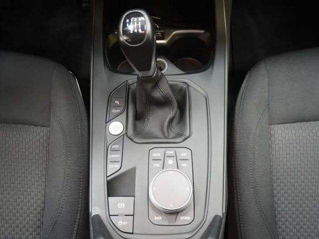 BMW 116 116i 5-deurs Sedan