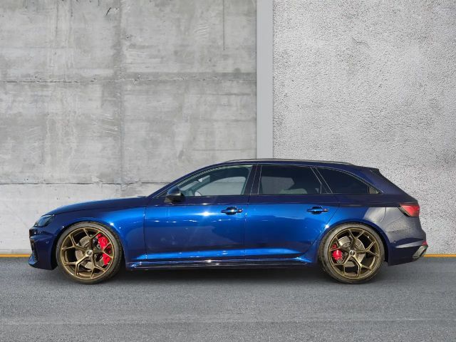 Audi RS4 Avant Competition