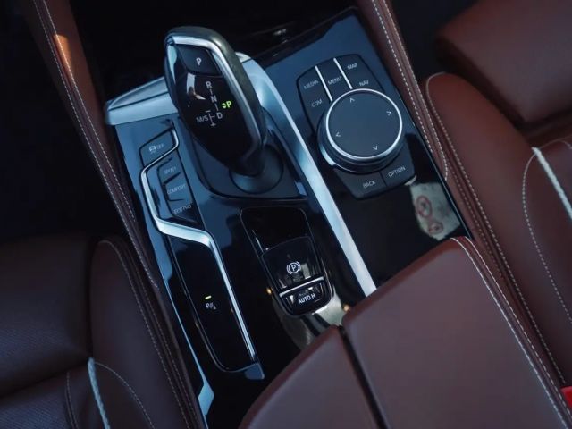 BMW 530 530d M-Sport Touring xDrive