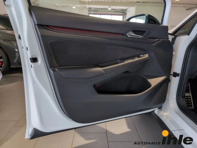 Volkswagen Golf DSG GTI Golf VIII Style