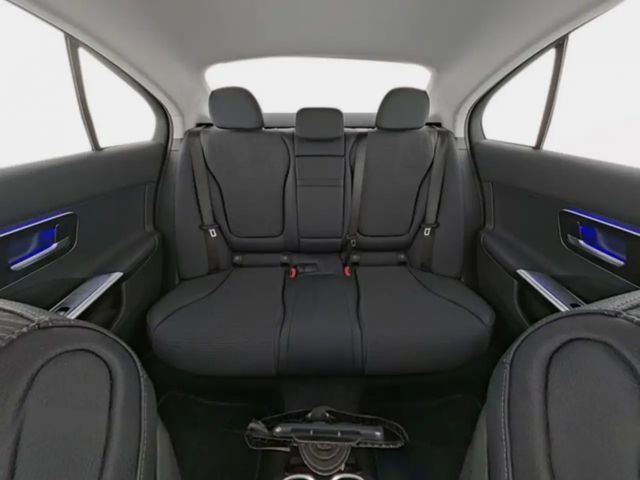 Mercedes-Benz C 220 Sedan