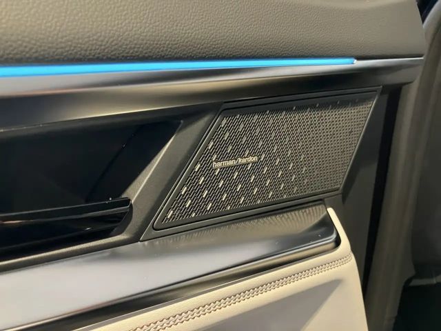 Renault Espace E-Tech Hybrid Iconic