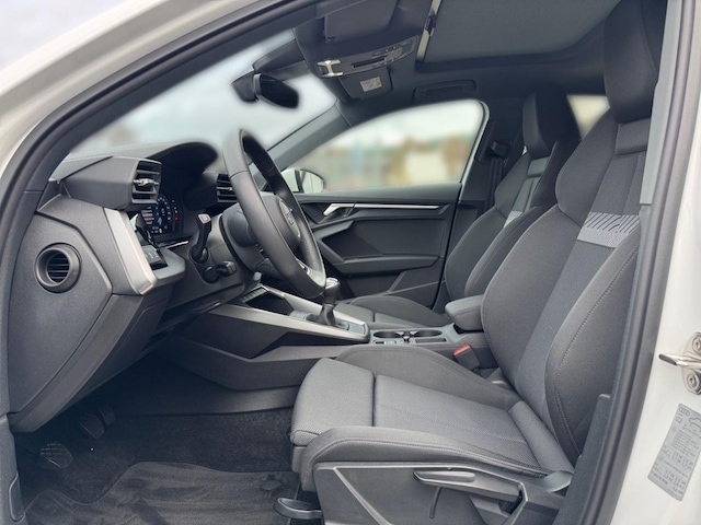 Audi A3 35 TFSI S-Line Sedan