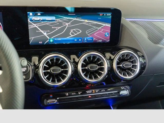 Mercedes-Benz GLA 180 AUT DynLicht Fernlichtass. Kam. KeyLess