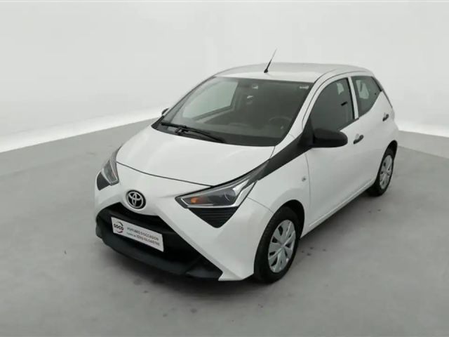 Toyota Aygo 1.0 VVT-i Business Hatchback VVT-i