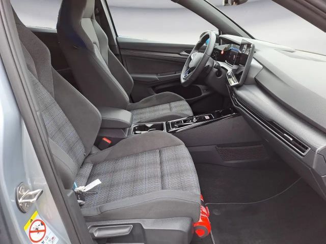 Volkswagen Golf DSG GTE eHybrid