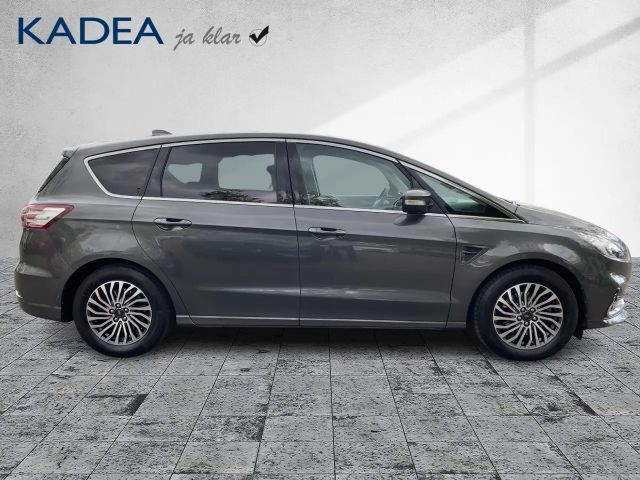 Ford S-Max Titanium