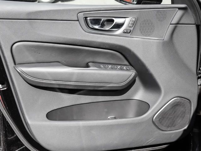 Volvo XC60 Dark Plus