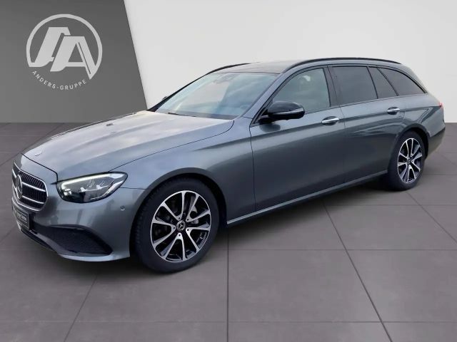 Mercedes-Benz E 220 AVANTGARDE E 220 d Estate