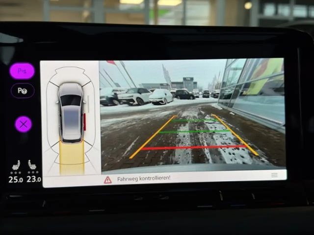 Volkswagen Golf Style Variant