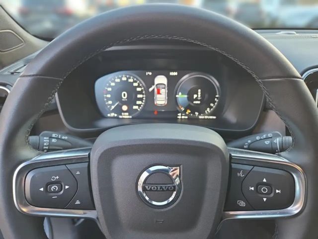 Volvo XC40 Dark Plus T5