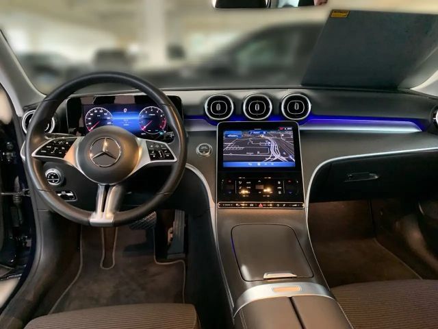 Mercedes-Benz C 200 AVANTGARDE Sedan