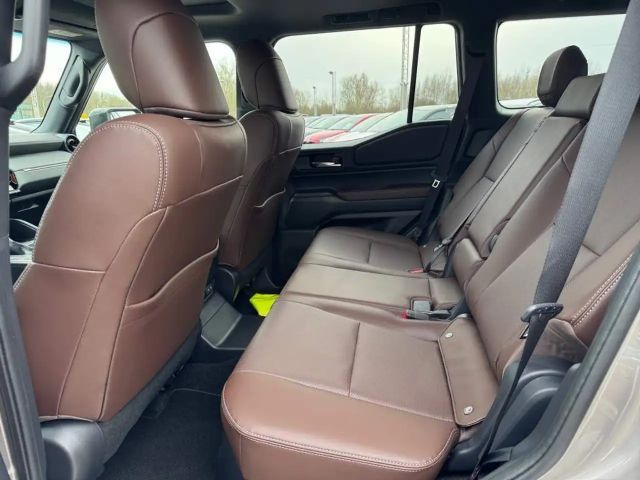 Toyota Land Cruiser 2.8 D-4D 7-zitter Executive