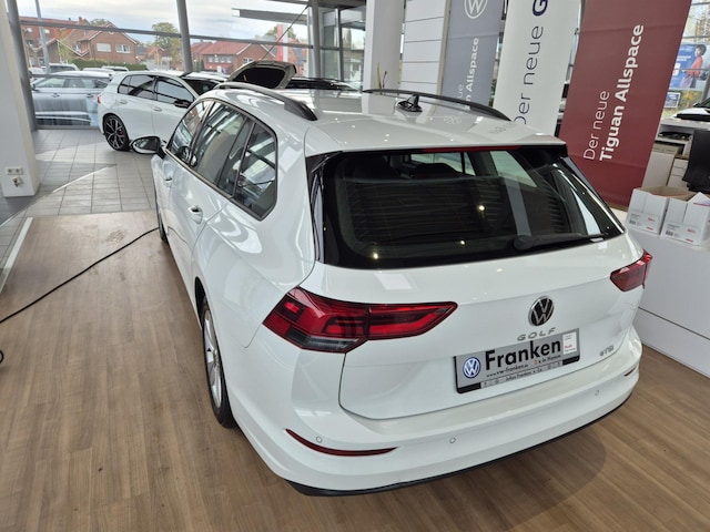 Volkswagen Golf 1.5 eTSI DSG Life Variant