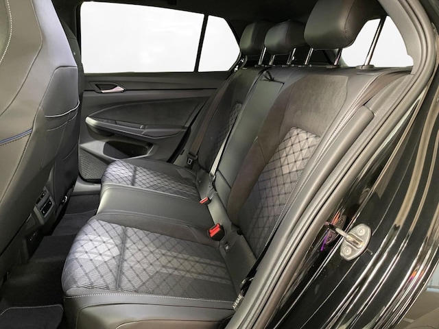 Volkswagen Golf DSG R-Line