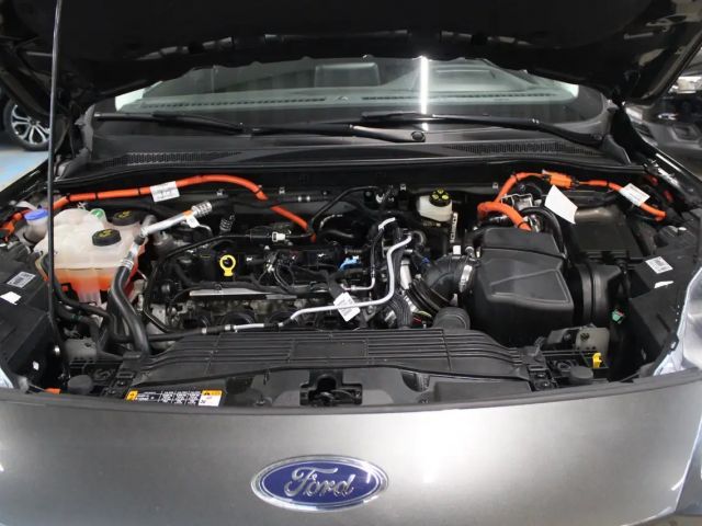 Ford Kuga Plug in Hybrid Titanium X