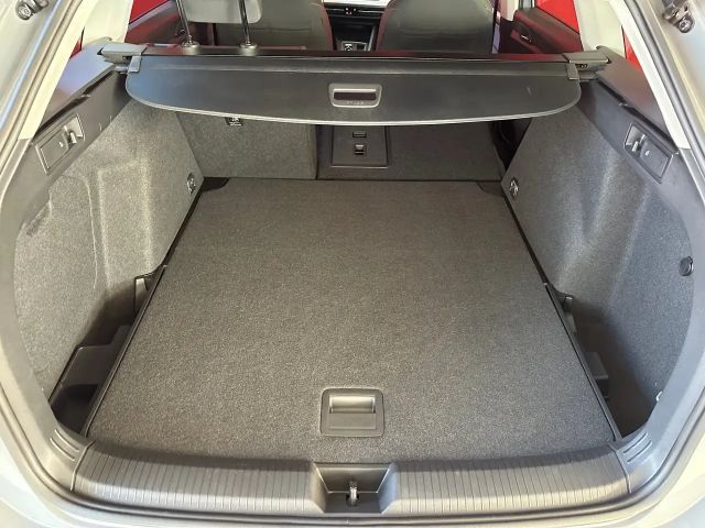 Volkswagen Golf DSG Life Variant