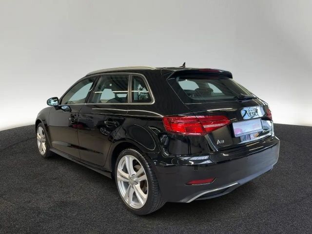 Audi A3 Sedan e-tron