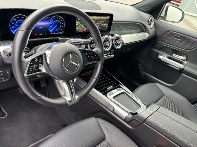 Mercedes-Benz EQB 250