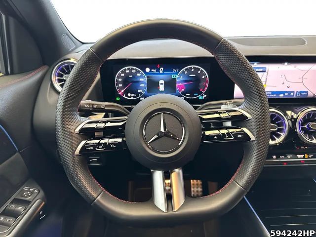Mercedes-Benz GLA 180 AMG Line