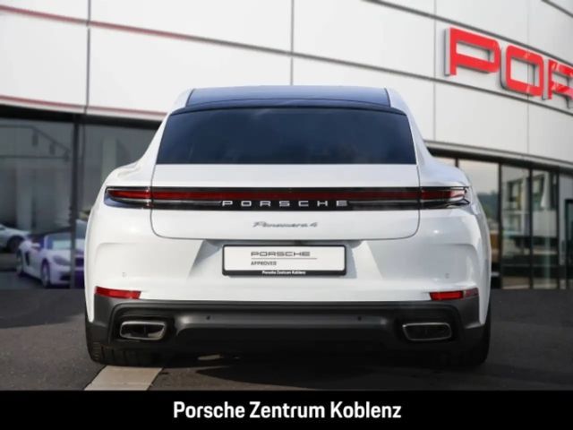 Porsche Panamera 4