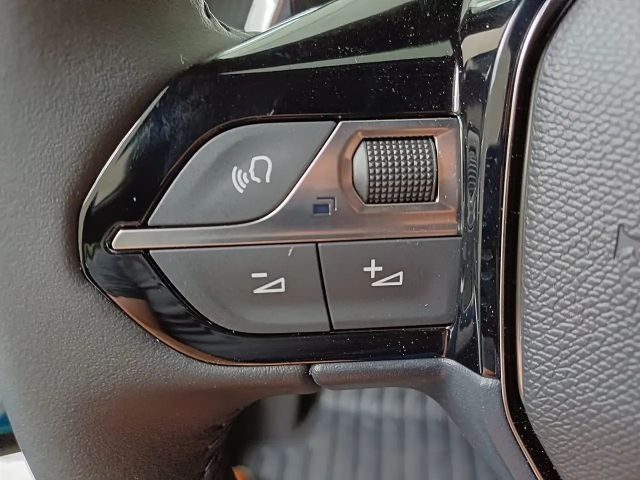 Peugeot 2008 Allure Pack Hybrid