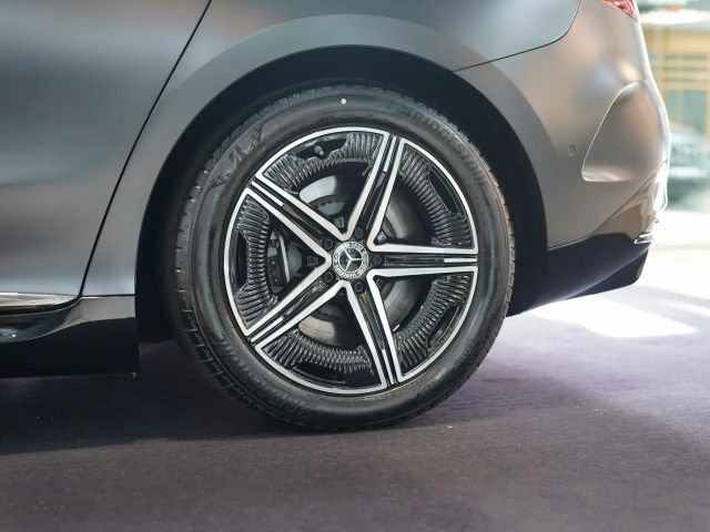 Mercedes-Benz EQE 300 AMG Line Sedan