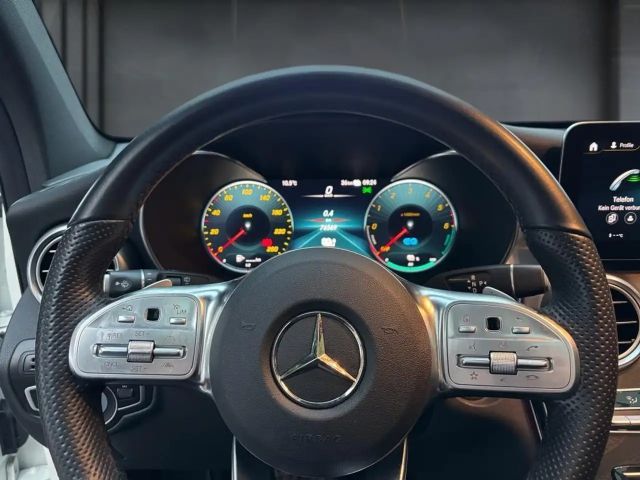 Mercedes-Benz GLC 300 4MATIC AMG Line