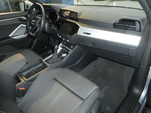 Audi Q3 45 TFSI Hybride