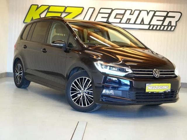 Volkswagen Touran 1.5 TSI DSG