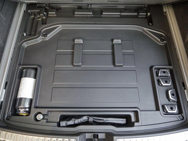 Audi A6 Avant Quattro S-Tronic