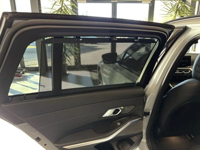 BMW 320 320d M-Sport Touring xDrive